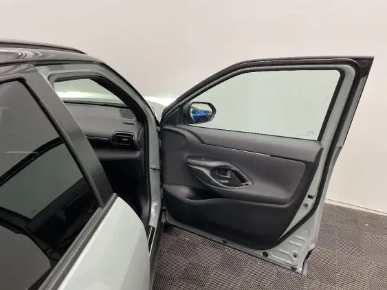 TOYOTA YARIS CROSS I - voiture d'occasion - Photo 20