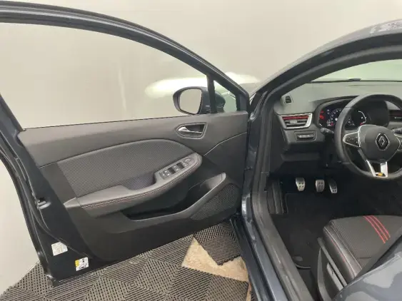 RENAULT CLIO V - voiture d'occasion - Photo 19