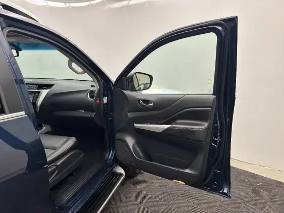 NISSAN NP300 NAVARA III - voiture d'occasion - Photo 20