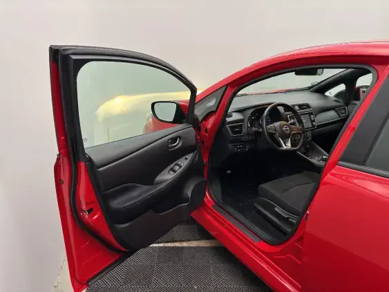 NISSAN LEAF II - voiture d'occasion - Photo 19