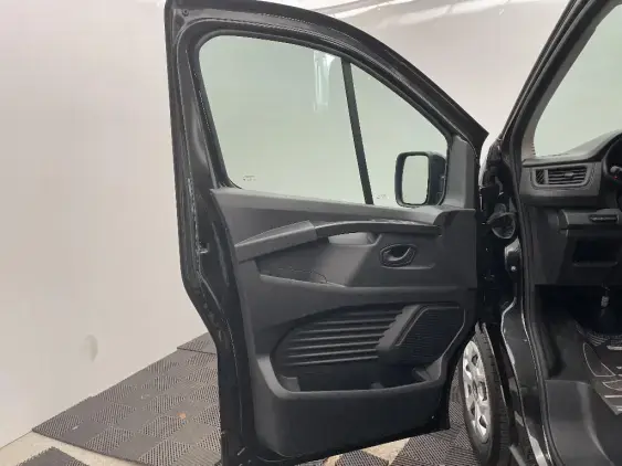 RENAULT TRAFIC III - voiture d'occasion - Photo 19