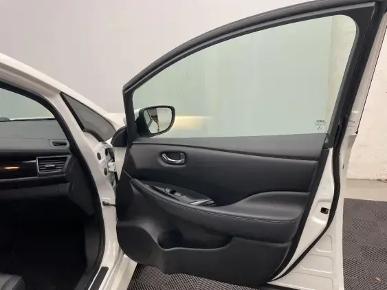 NISSAN LEAF II - voiture d'occasion - Photo 20