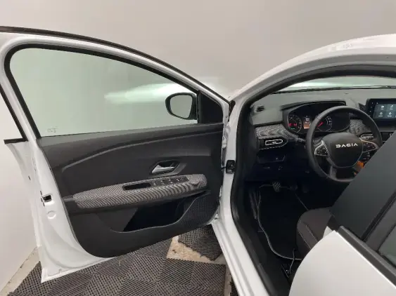 DACIA SANDERO III - voiture d'occasion - Photo 19