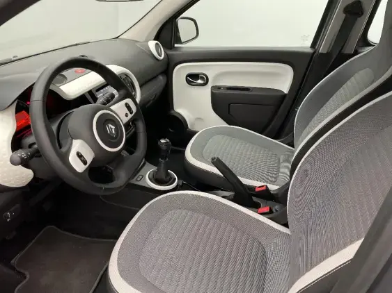 RENAULT TWINGO III - voiture d'occasion - Photo 16