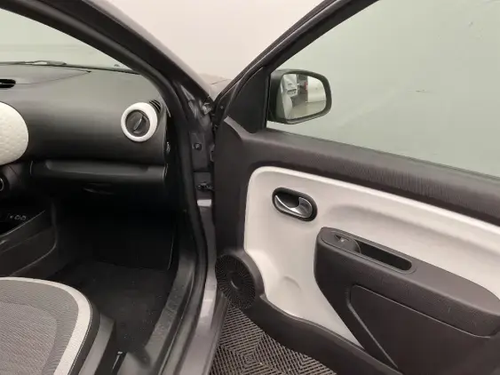 RENAULT TWINGO III - voiture d'occasion - Photo 18