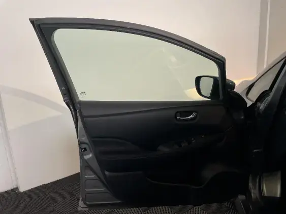 NISSAN LEAF II - voiture d'occasion - Photo 17