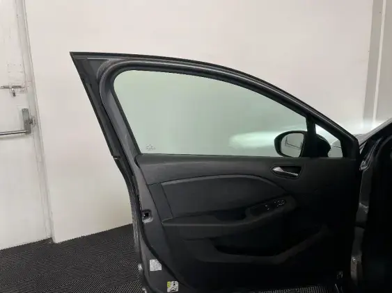 RENAULT CLIO V - voiture d'occasion - Photo 17