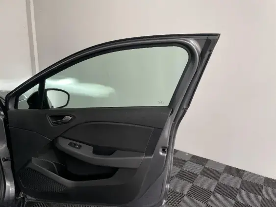 RENAULT CLIO V - voiture d'occasion - Photo 18