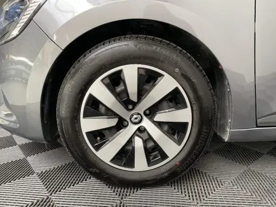 RENAULT CLIO V - voiture d'occasion - Photo 20