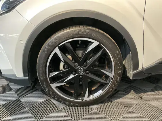 TOYOTA C-HR - voiture d'occasion - Photo 23