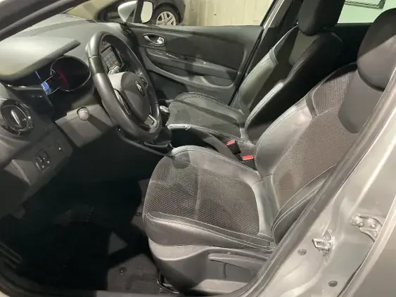 RENAULT CLIO IV - voiture d'occasion - Photo 18