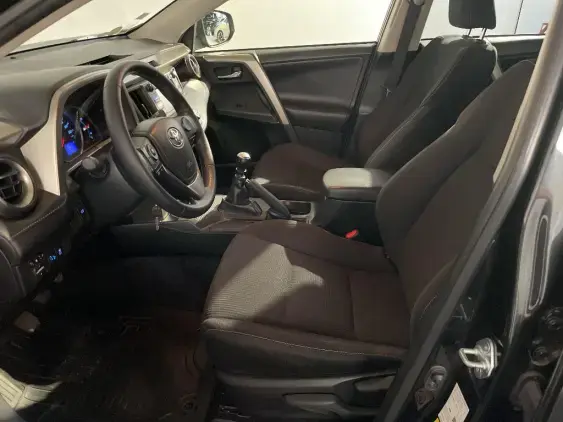 TOYOTA RAV4 IV - voiture d'occasion - Photo 18