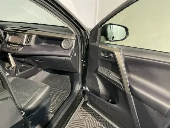 TOYOTA RAV4 IV - voiture d'occasion - Photo 20