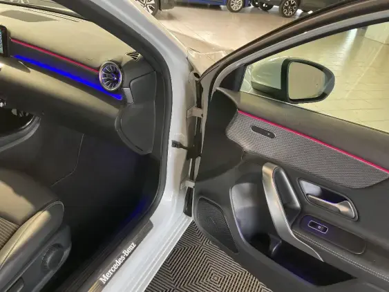 MERCEDES CLASSE A IV - voiture d'occasion - Photo 20