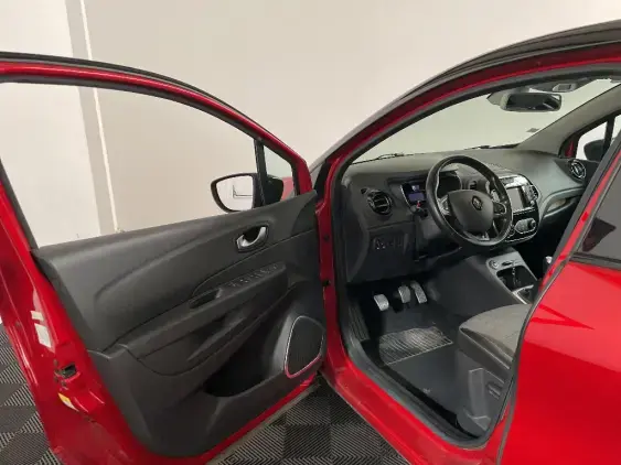 RENAULT CAPTUR - voiture d'occasion - Photo 19