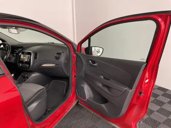 RENAULT CAPTUR - voiture d'occasion - Photo 20