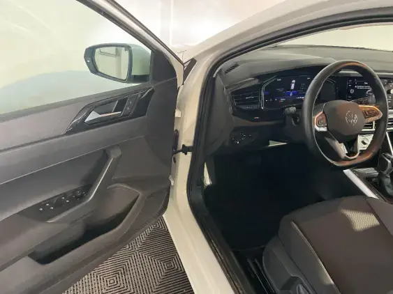 VOLKSWAGEN POLO VI - voiture d'occasion - Photo 19