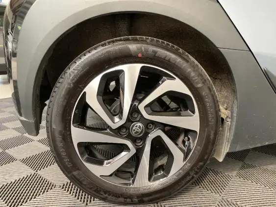 TOYOTA AYGO X - voiture d'occasion - Photo 23
