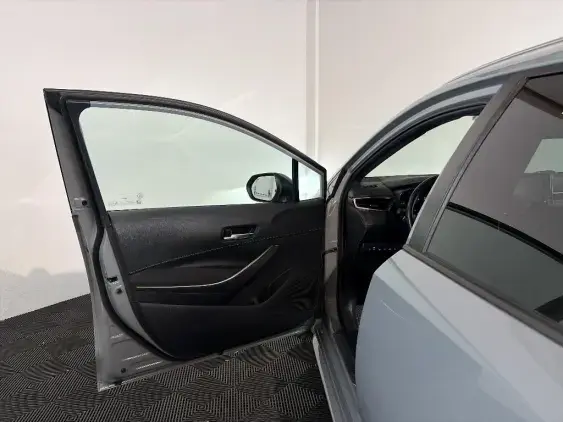 TOYOTA COROLLA TOURING SPT X - voiture d'occasion - Photo 19