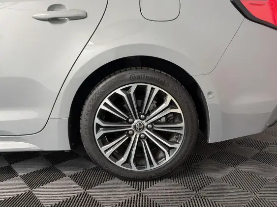 TOYOTA COROLLA TOURING SPT X - voiture d'occasion - Photo 24