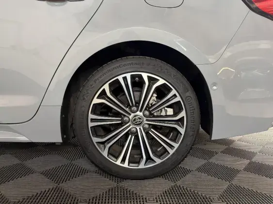 TOYOTA COROLLA TOURING SPT X - voiture d'occasion - Photo 25