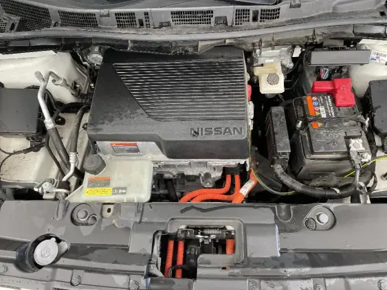 NISSAN LEAF II - voiture d'occasion - Photo 18