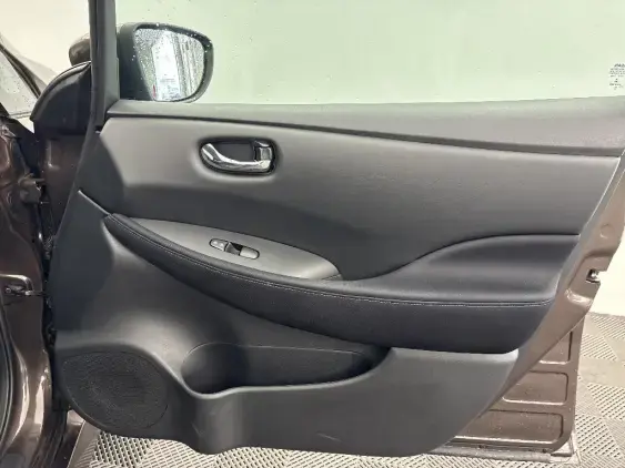 NISSAN LEAF II - voiture d'occasion - Photo 19