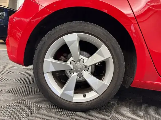 AUDI A1 - voiture d'occasion - Photo 24