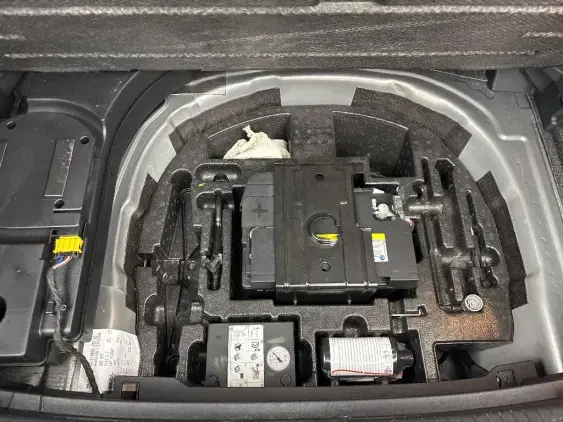 VOLKSWAGEN POLO VI - voiture d'occasion - Photo 17