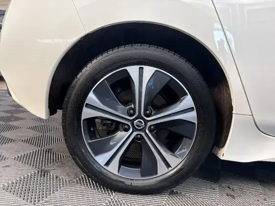 NISSAN LEAF II - voiture d'occasion - Photo 24