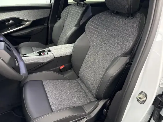 PEUGEOT 3008 III - voiture d'occasion - Photo 18