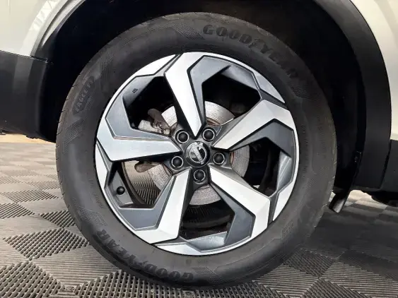 NISSAN QASHQAI III - voiture d'occasion - Photo 24