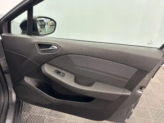 RENAULT CLIO V - voiture d'occasion - Photo 18