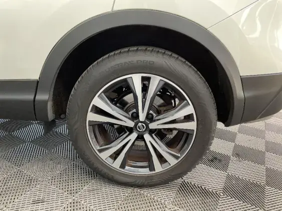 NISSAN QASHQAI II - voiture d'occasion - Photo 24