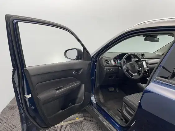 SUZUKI VITARA IV - voiture d'occasion - Photo 19