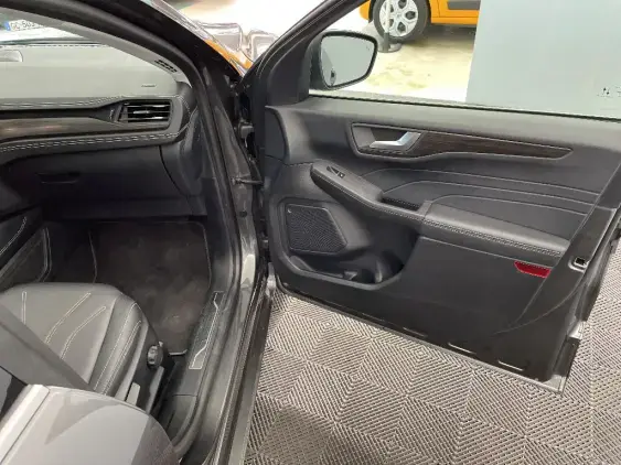 FORD KUGA III - voiture d'occasion - Photo 18