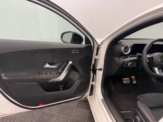 MERCEDES CLASSE A IV - voiture d'occasion - Photo 19