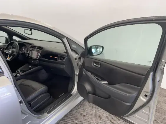 NISSAN LEAF II - voiture d'occasion - Photo 19