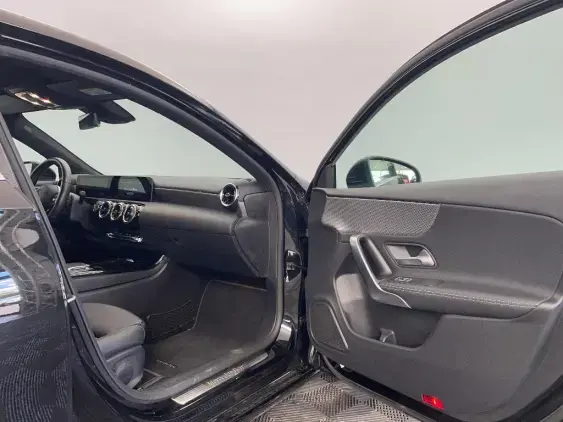 MERCEDES-BENZ CLASSE A IV - voiture d'occasion - Photo 19
