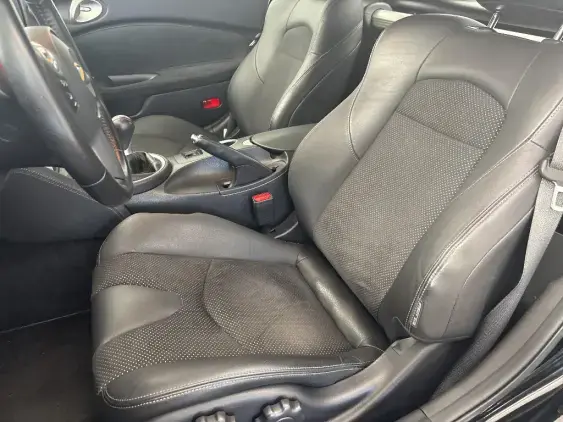 NISSAN 370Z - voiture d'occasion - Photo 16