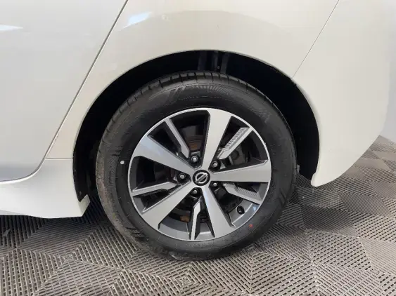 NISSAN LEAF II - voiture d'occasion - Photo 23