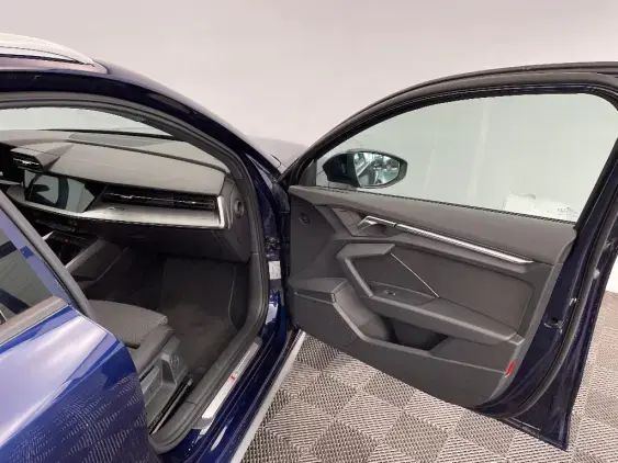 AUDI A3 SPORTBACK IV - voiture d'occasion - Photo 19