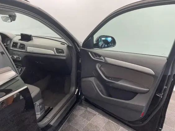 AUDI Q3 - voiture d'occasion - Photo 19