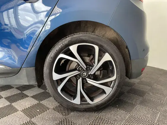 RENAULT SCENIC IV - voiture d'occasion - Photo 24