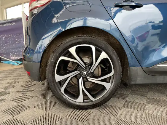 RENAULT SCENIC IV - voiture d'occasion - Photo 25