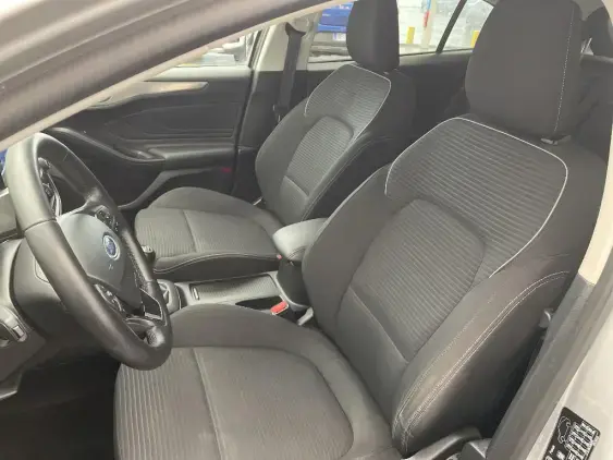 FORD FOCUS IV - voiture d'occasion - Photo 18