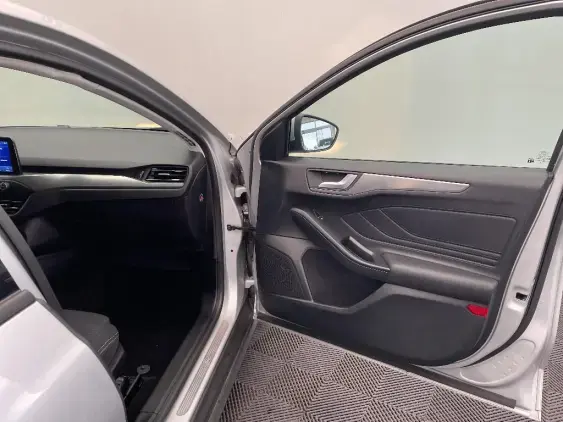 FORD FOCUS IV - voiture d'occasion - Photo 20