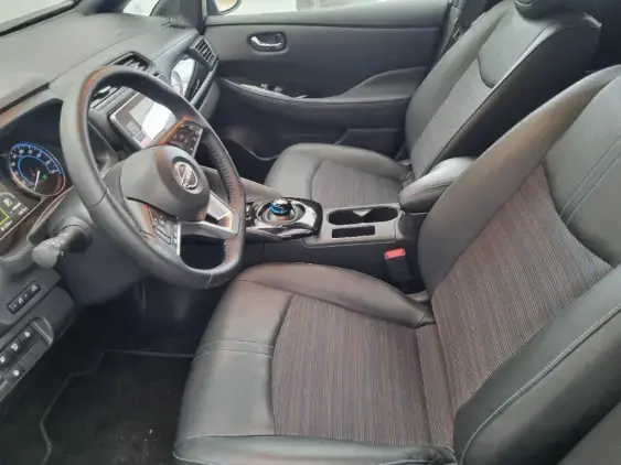 NISSAN LEAF II - voiture d'occasion - Photo 18