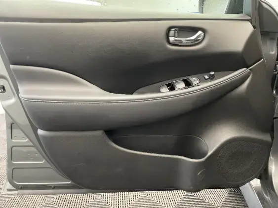 NISSAN LEAF II - voiture d'occasion - Photo 19