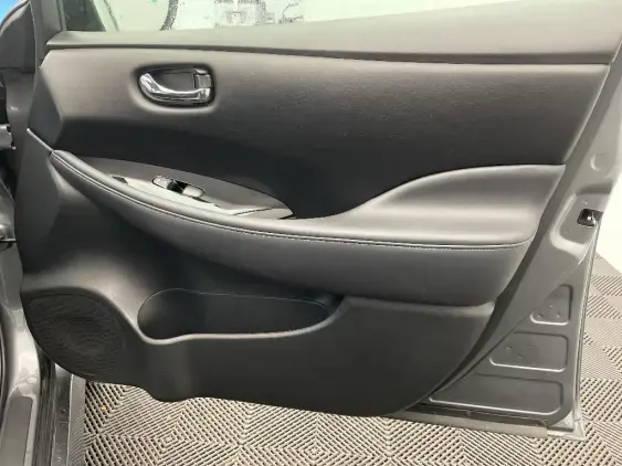 NISSAN LEAF II - voiture d'occasion - Photo 20